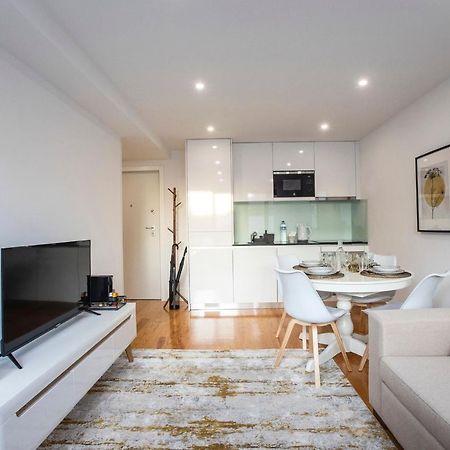 City Center 2Br Flat W/ Ac By Lovelystay Порто Екстериор снимка